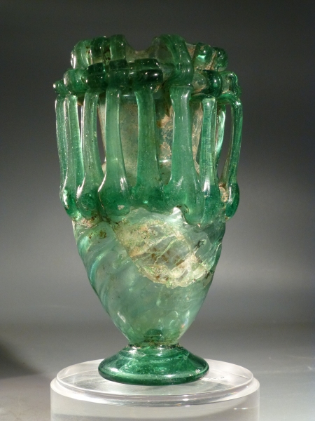 maagpijn spoor Trojaanse paard Sasson Ancient Art - Pre-Roman and Roman Glass - Roman Glass - Roman green  glass jar with handles